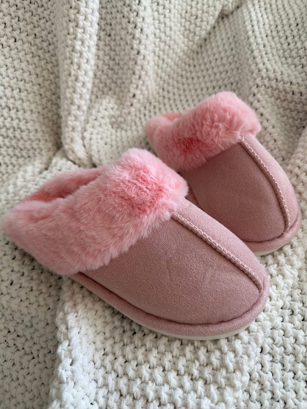 Snugg Slippers (Baby Pink)