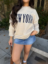 Load image into Gallery viewer, New York Knit Sweaters (Cream)
